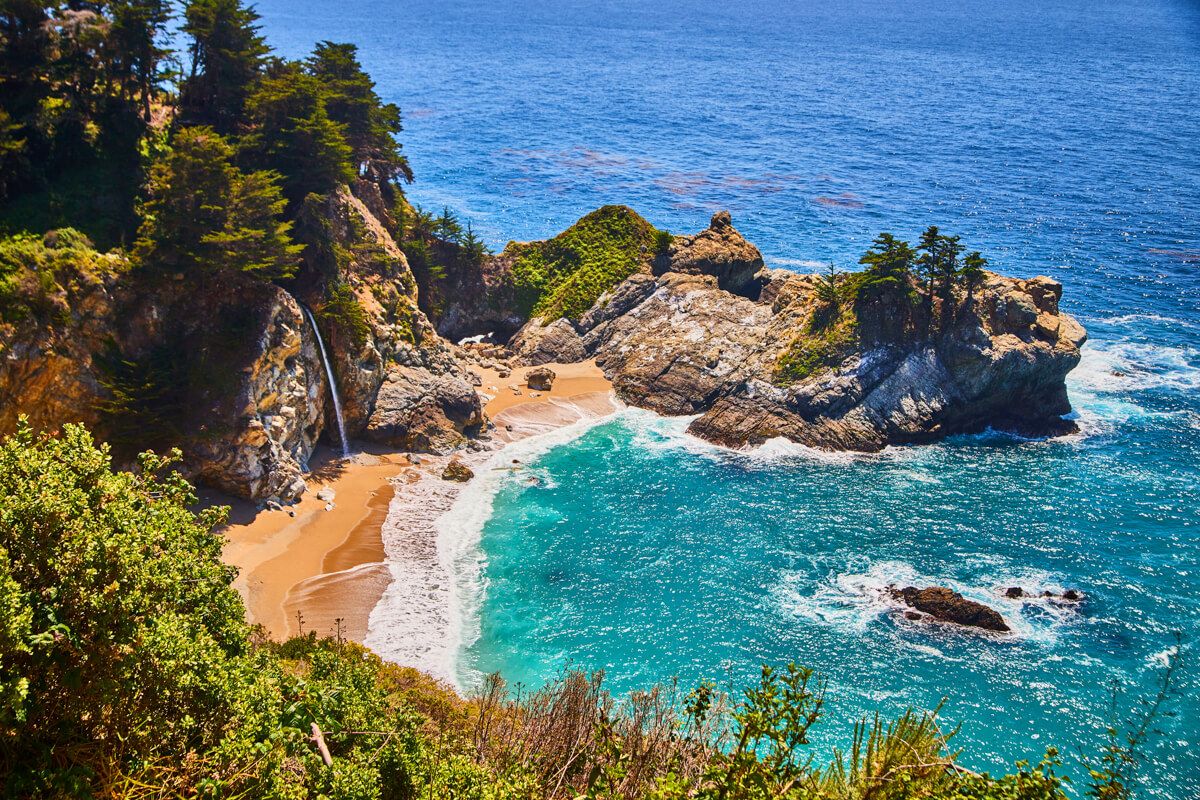 Beautiful McWay Falls on Highway One
